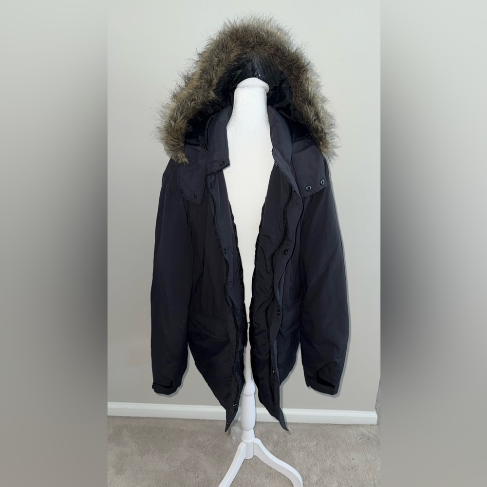 American Rag Men’s Navy Blue Puffer Coat with Fur Trim Hood - EUC
